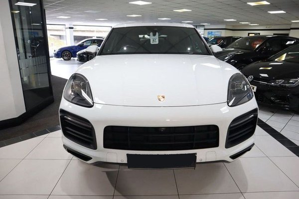 2018 Porsche Cayenne 3.0L V6 - Front