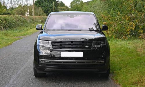 Import the 2022 Range Rover P530 V8 Autobiography for Kes 41.75M Duty Paid to Nairobi.