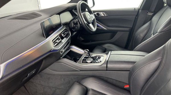2020 BMW X6 xDrive 30d M Sport - Interior