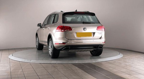 2015 VW Touareg 3.0 V6 TDI SE - Rear