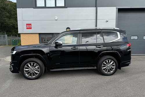 2023 Toyota Land Cruiser ZX 300