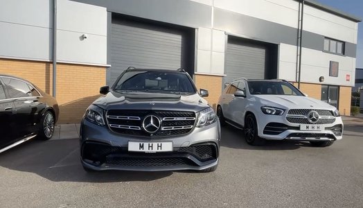 Mercedes Pair