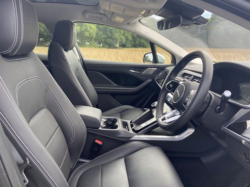 2021 BMW 320i xDrive - Front Cabin