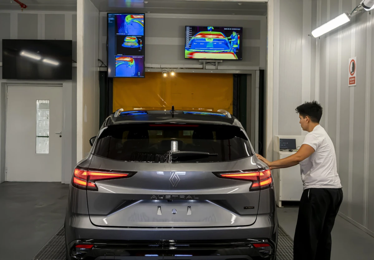 Inside Renault’s Palencia Plant: How Cars Will Be Built in the Near Future