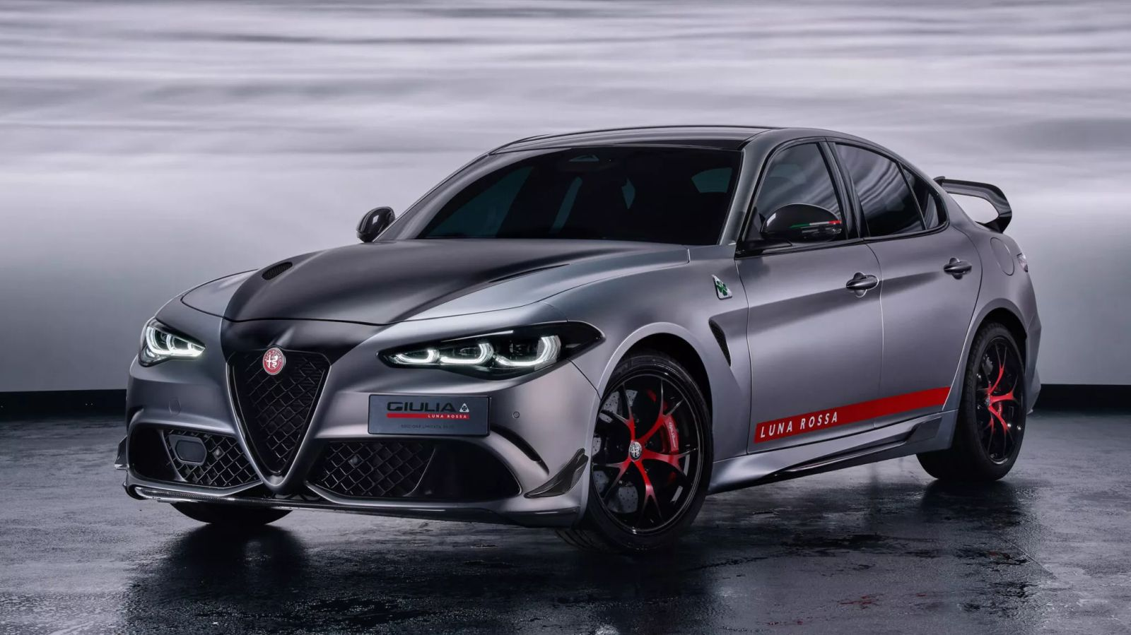 Alfa Romeo Giulia Quadrifoglio Luna Rossa — аеродинаміка AC75