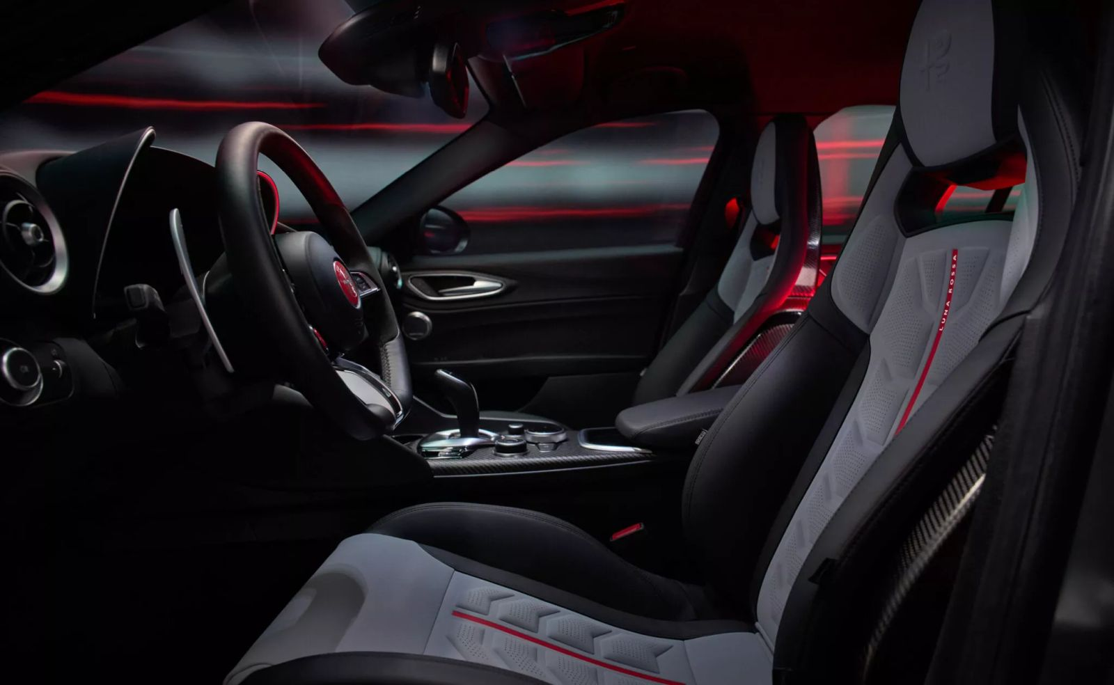 Alfa Romeo Giulia Quadrifoglio Luna Rossa — аеродинаміка AC75