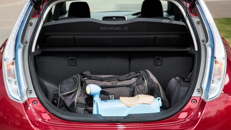 Nissan Leaf I (2010–2017)