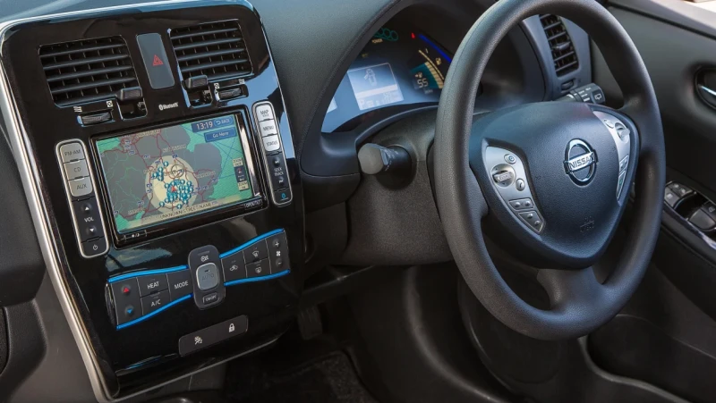 Nissan Leaf I (2010–2017)