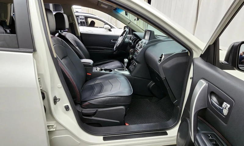 Nissan Rogue I 2007–2013