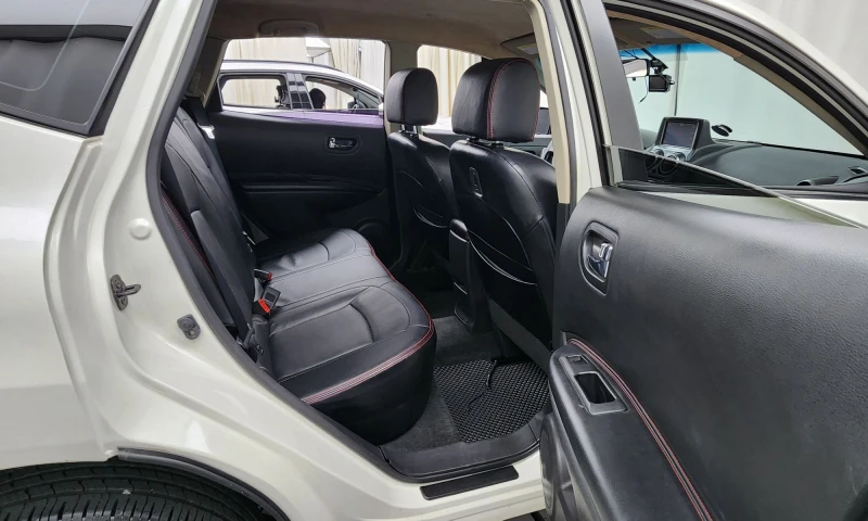 Nissan Rogue I 2007–2013