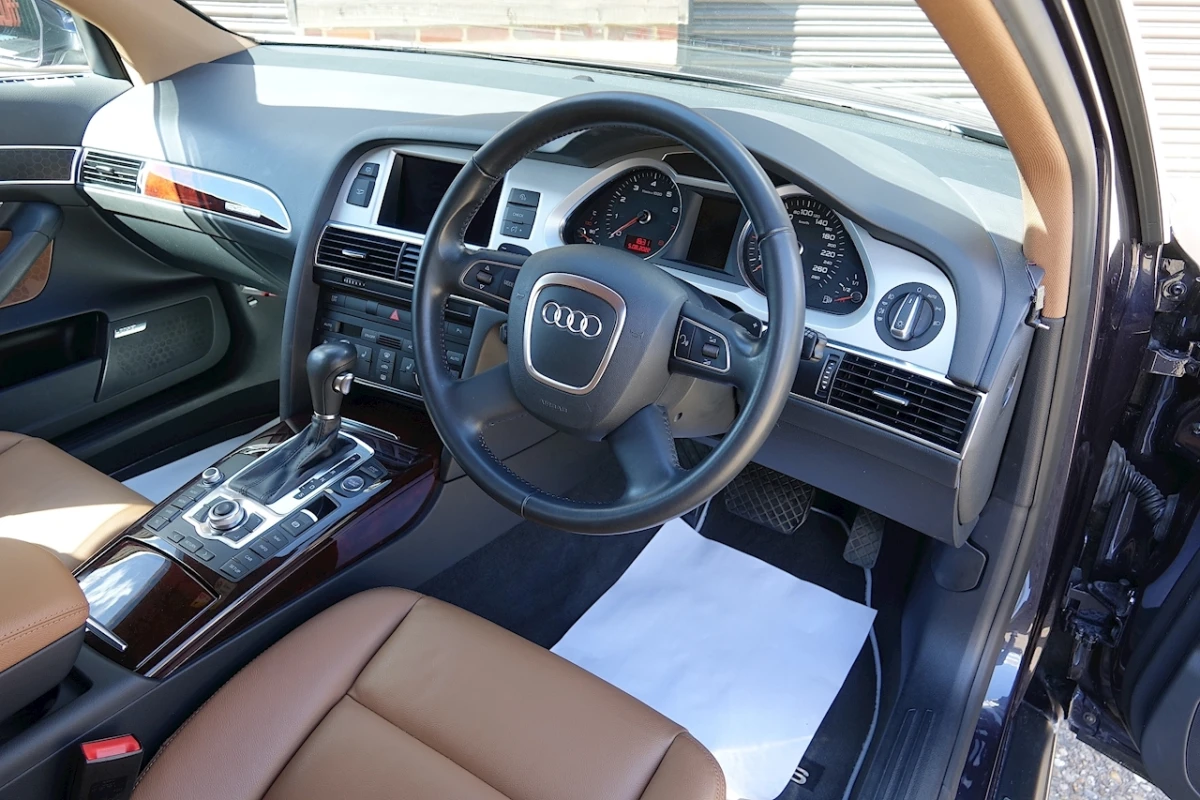 Интерьер поколения Audi A6 III (2004–2011) – салон, комплектации и изменения для Украины