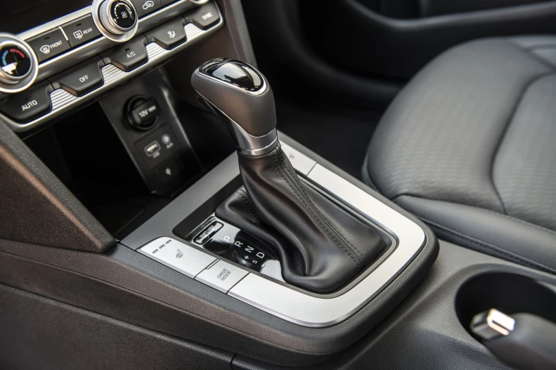 Hyundai Elantra VI (AD)