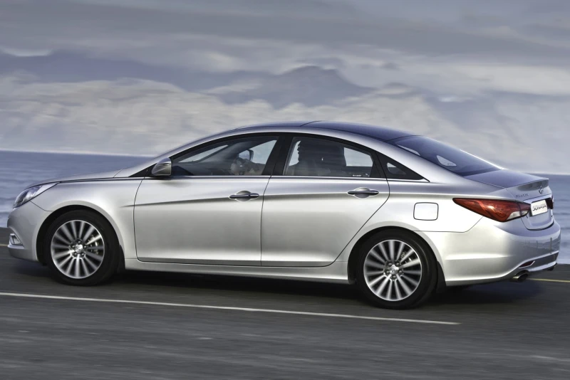 Hyundai Sonata VI (YF)