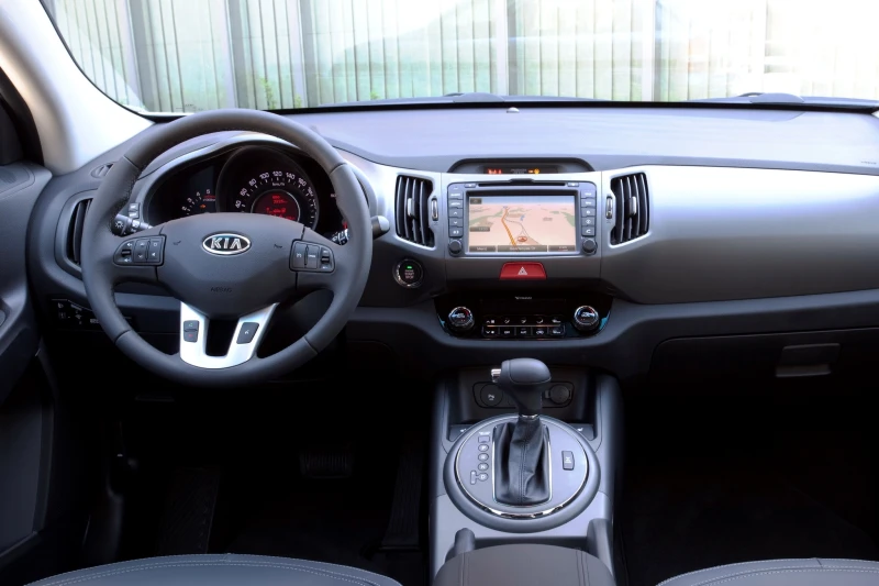 Інтер’єр Kia Sportage III (SL) (2011–2016) — салон, комплектації та зміни для ринку України