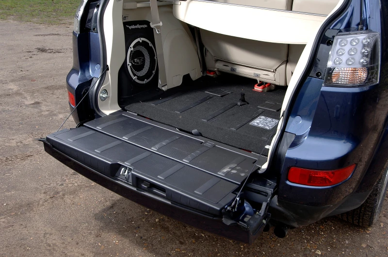 Mitsubishi Outlander II (2007–2012)