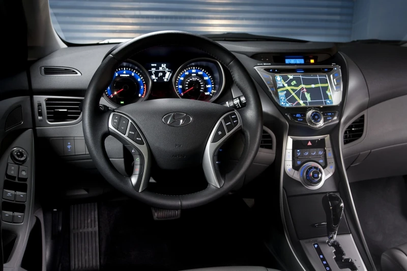 Hyundai Elantra V (2010–2015)