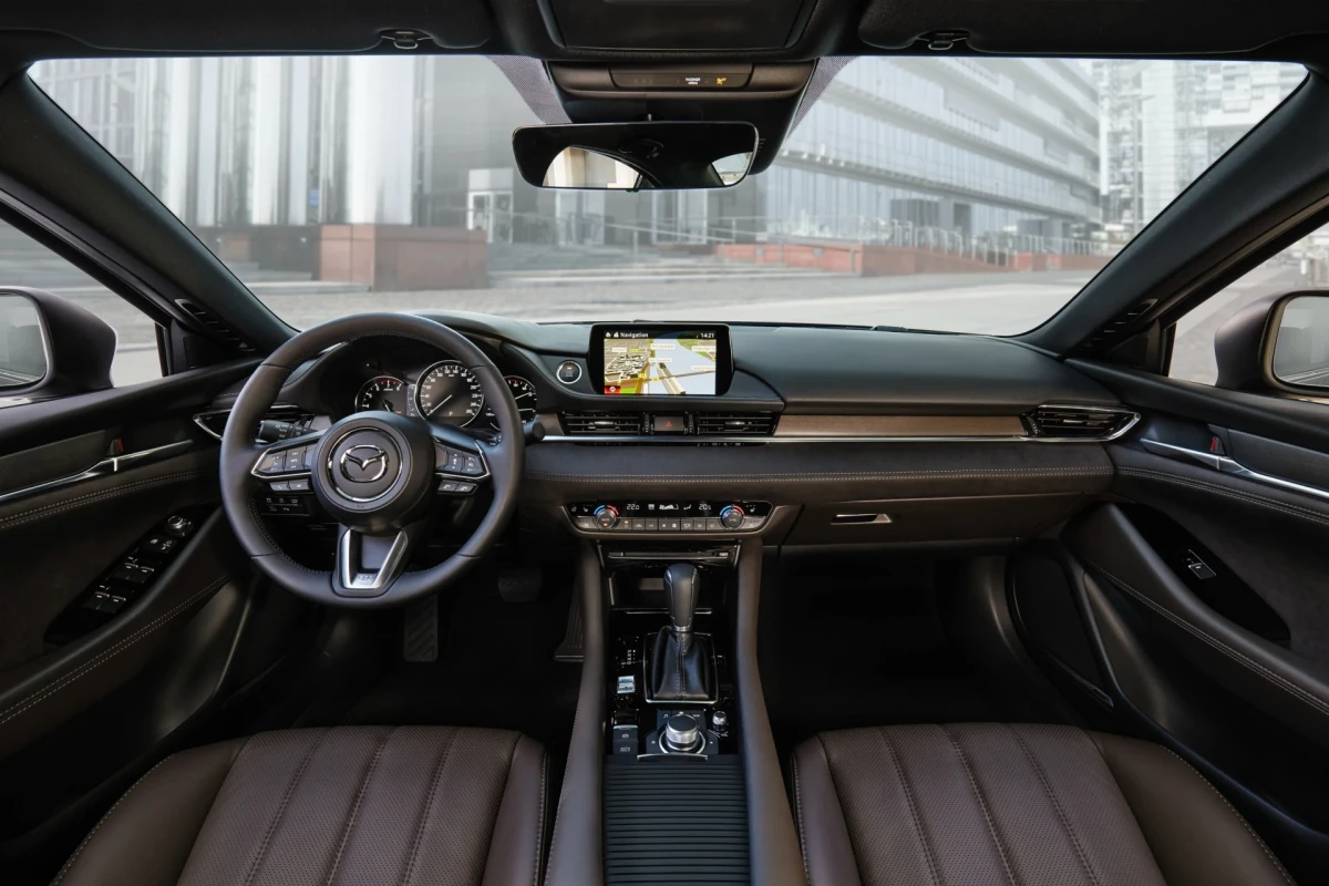 Інтер’єр Mazda 6 III покоління (GJ / GL) (2012–2024) — салон, комплектації та зміни для ринку України