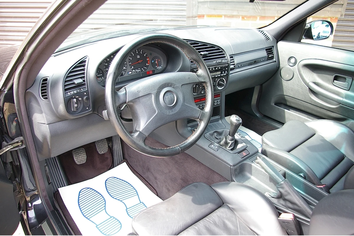 Інтер’єр покоління BMW 3 Series III (1990-2000) – салон, комплектації та зміни для України