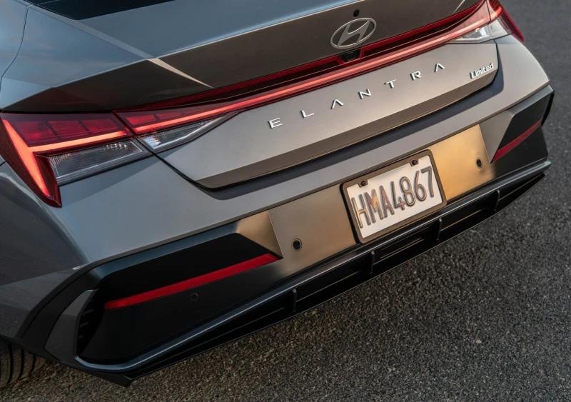 Hyundai Elantra VII CN7