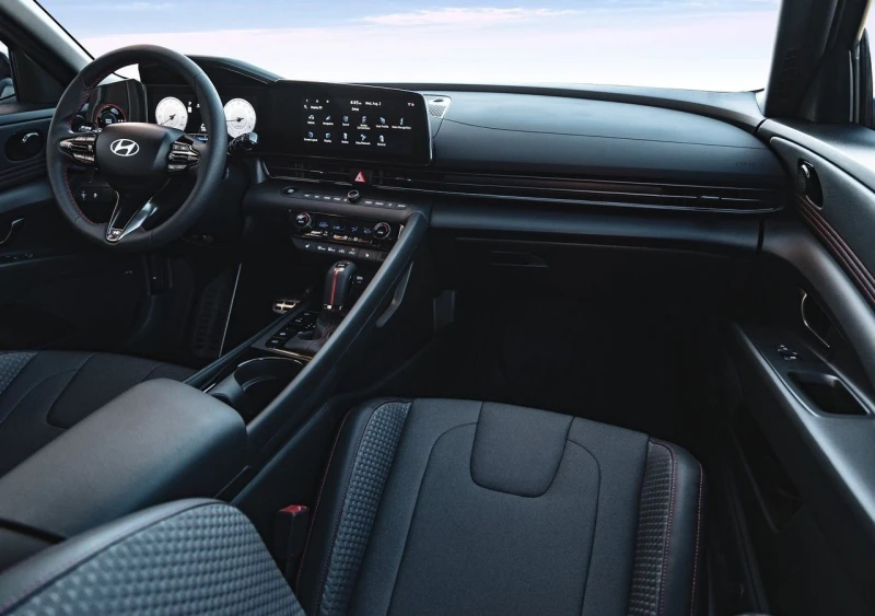 Hyundai Elantra VII CN7