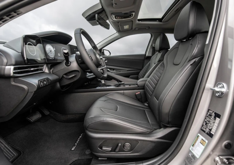 Hyundai Elantra VII CN7