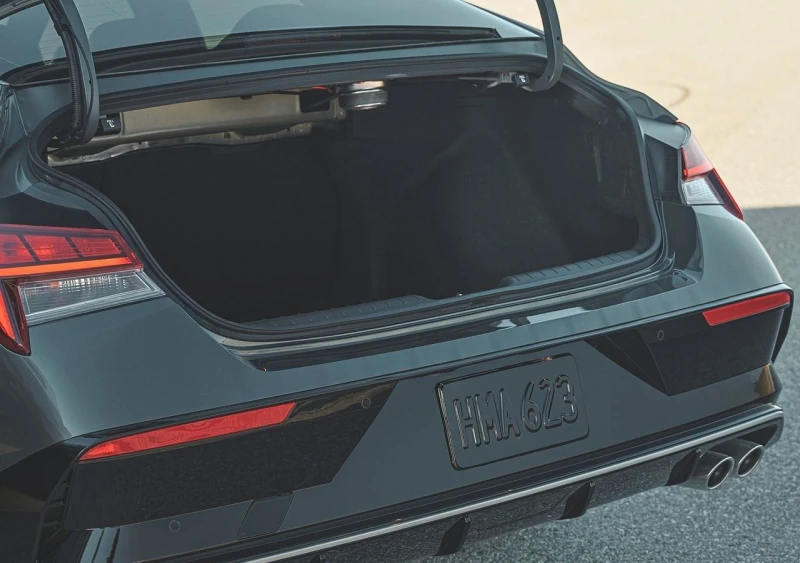 Hyundai Elantra VII CN7