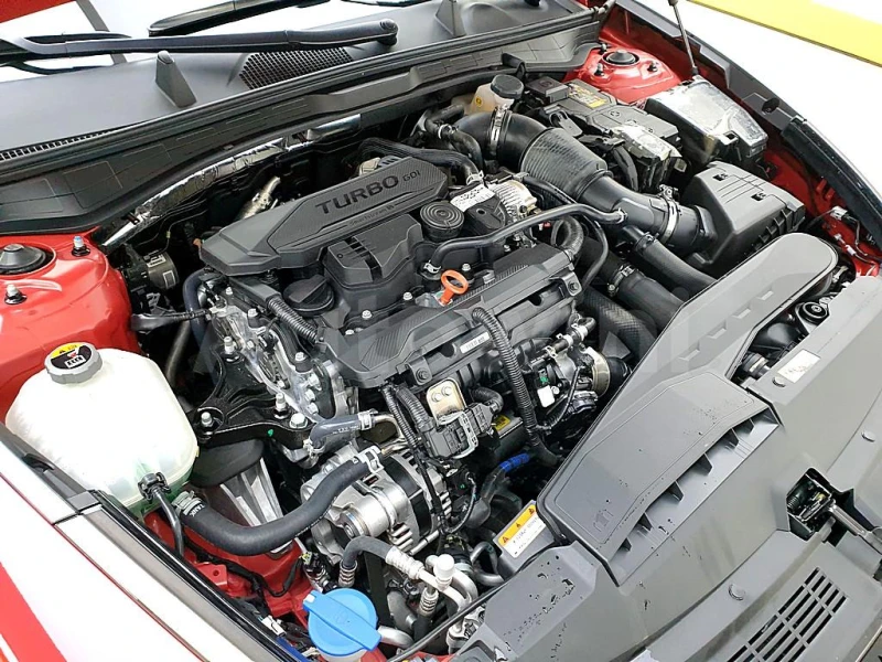 Технічні характеристики Hyundai Sonata VIII (DN8) (2019–дотепер) — двигуни, трансмісії та габарити для ринку України