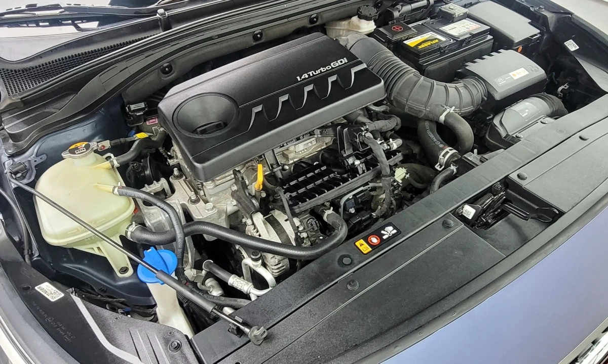 Технічні характеристики покоління Hyundai i30 III (PD) (2017–дотепер) — двигуни, трансмісії та габарити для ринку України