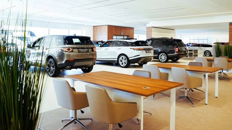 Jaguar Land Rover зазнав значних фінансових втрат на тлі падіння продажів і стратегічних змін