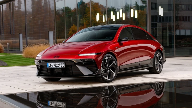 Hyundai Ioniq 6 вийшов на ринок в оновленій версії та отримав спортивну модифікацію потужністю 650 к.с.