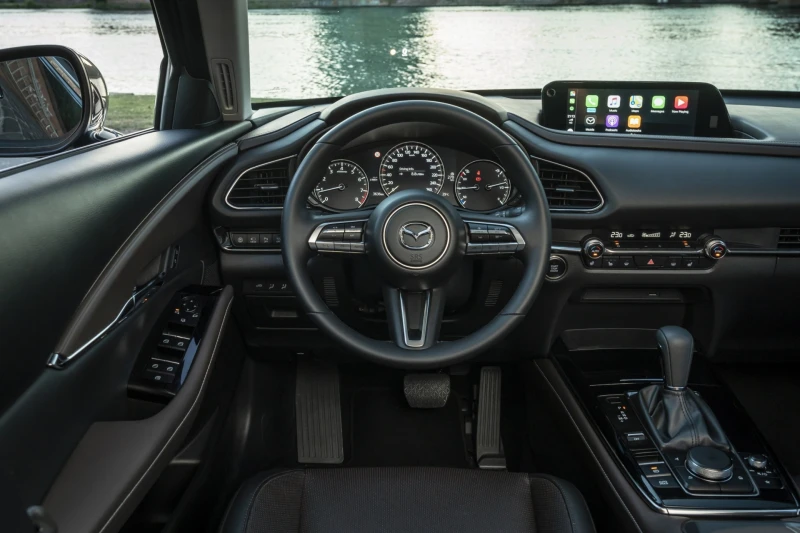 Інтер’єр покоління Mazda CX-30 I (DM) (2019–дотепер) — салон, комплектації та зміни для ринку України