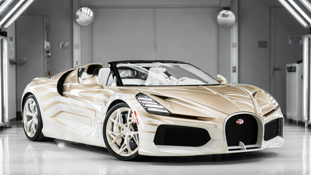 Bugatti W16 Mistral «La Perle Rare»: індивідуальний проєкт у дусі скульптурного мистецтва