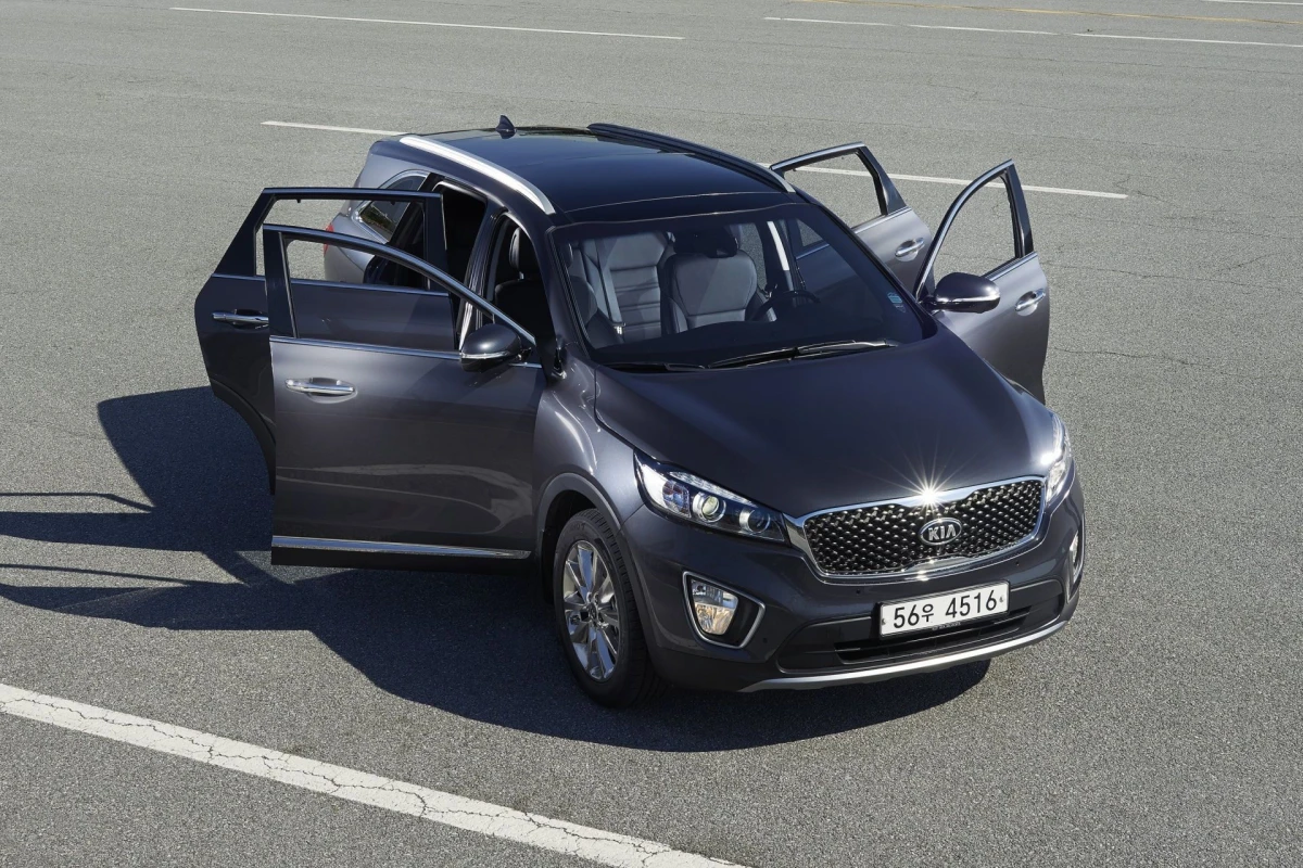 Kia Sorento III (UM) — огляд покоління