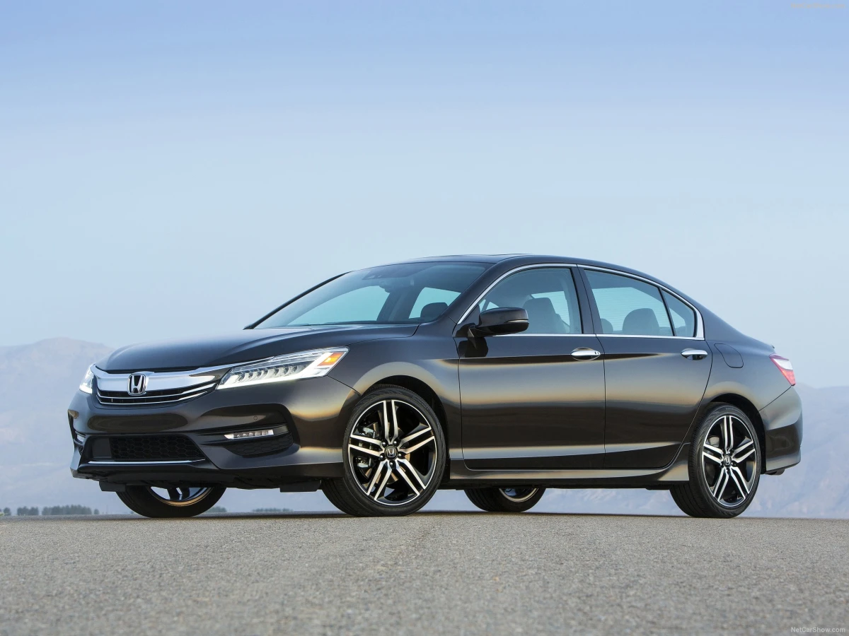 Honda Accord IX (CR (CR2/CR3)) — огляд покоління