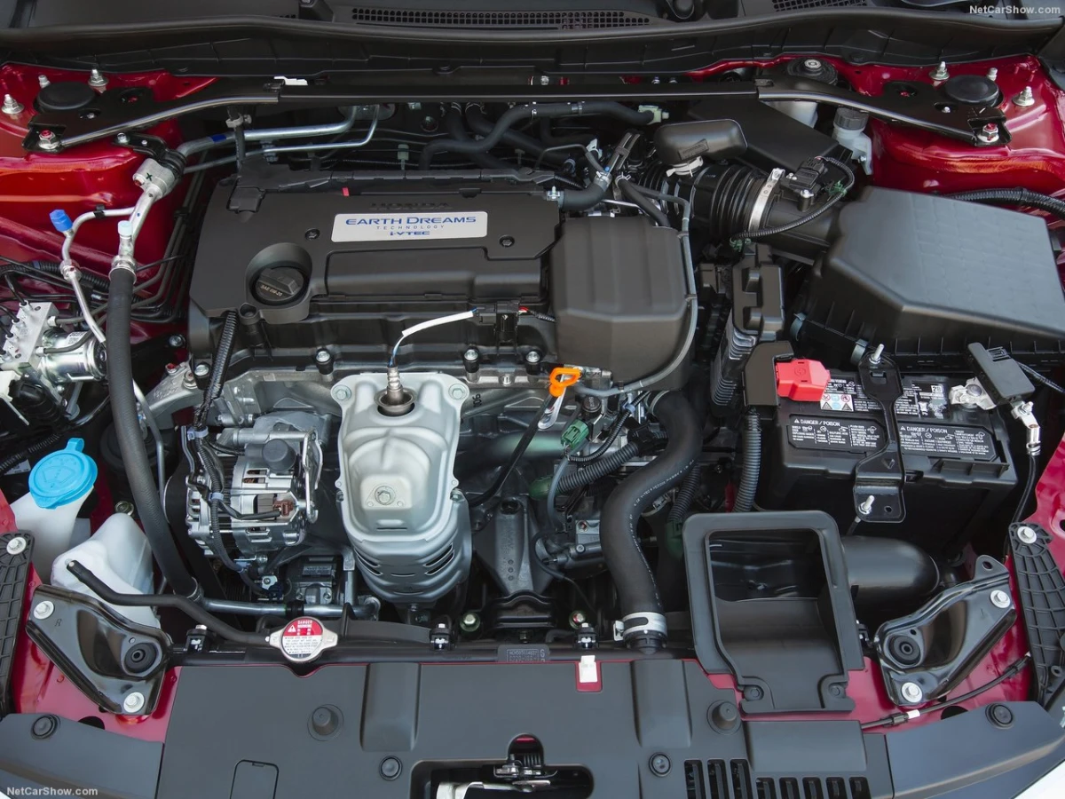 Технічні характеристики покоління Honda Accord IX (CR (CR2/CR3)) (2012–2017) — двигуни, трансмісії та розміри для ринку України