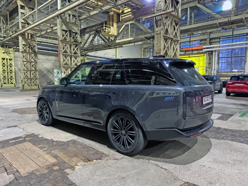 Range Rover SV P615