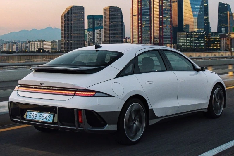 Hyundai Ioniq 6 I (CE)