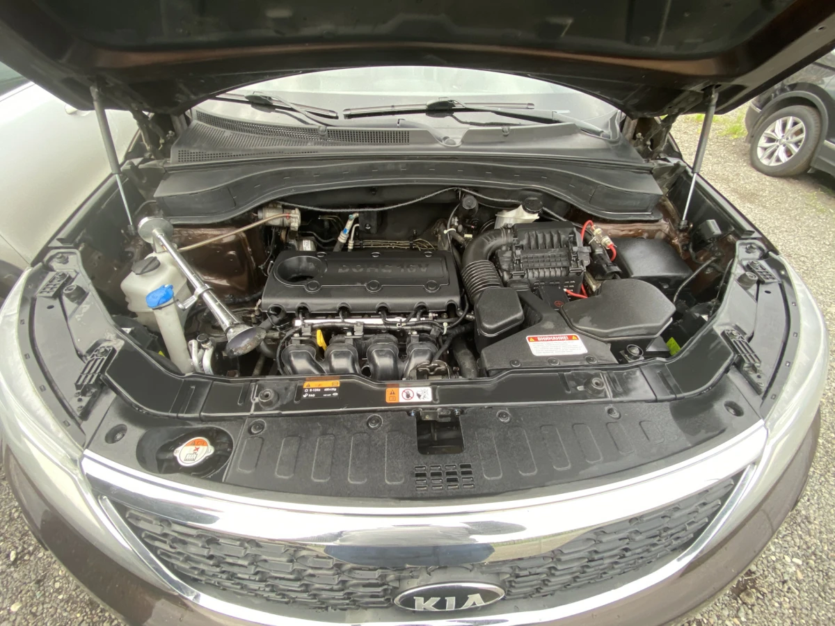 Технічні характеристики покоління Kia Sorento II (XM) (2009–2014) — двигуни, трансмісії та габарити для ринку України