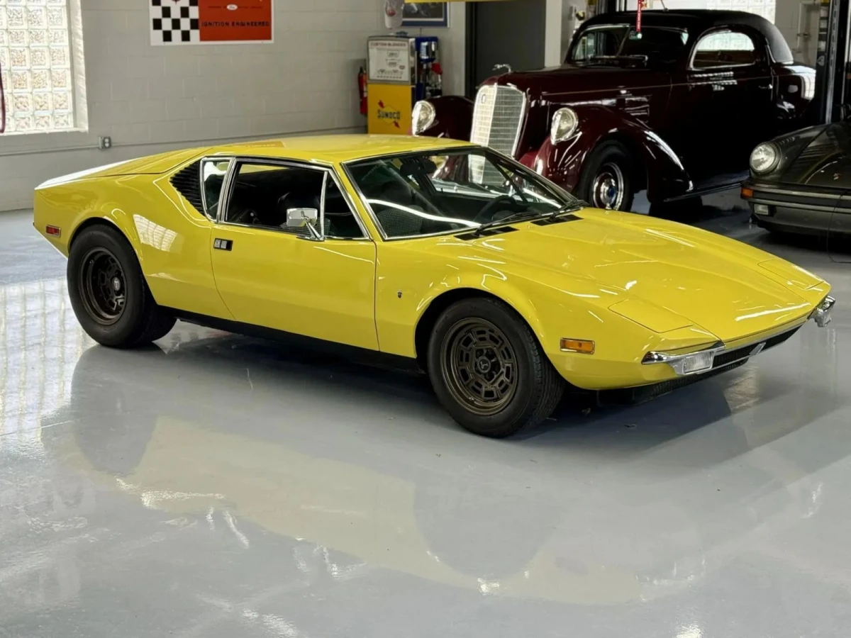 Як рідкісний спорткар DeTomaso Pantera приніс прибуток керівнику Ford