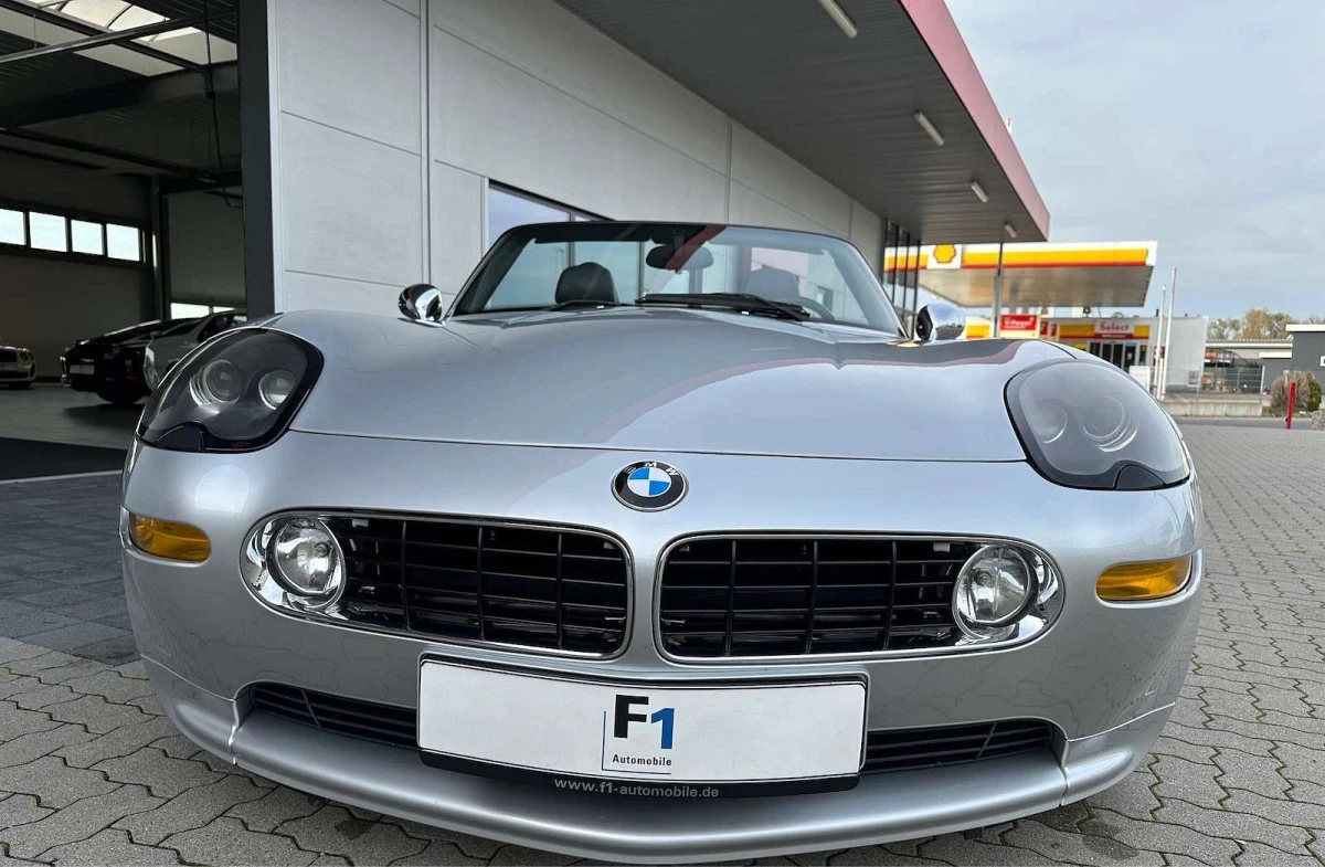 Рідкісний родстер BMW Z8 з великим пробігом: історія автомобіля, який не берегли