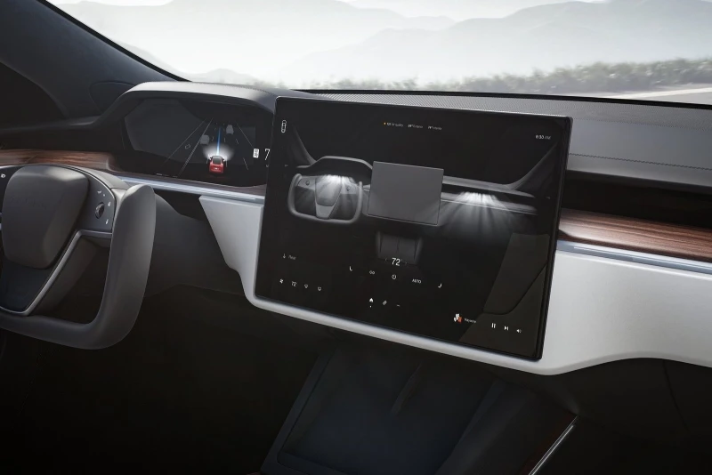 Tesla Model S III (Plaid)