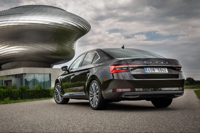 Skoda Superb III (3V)