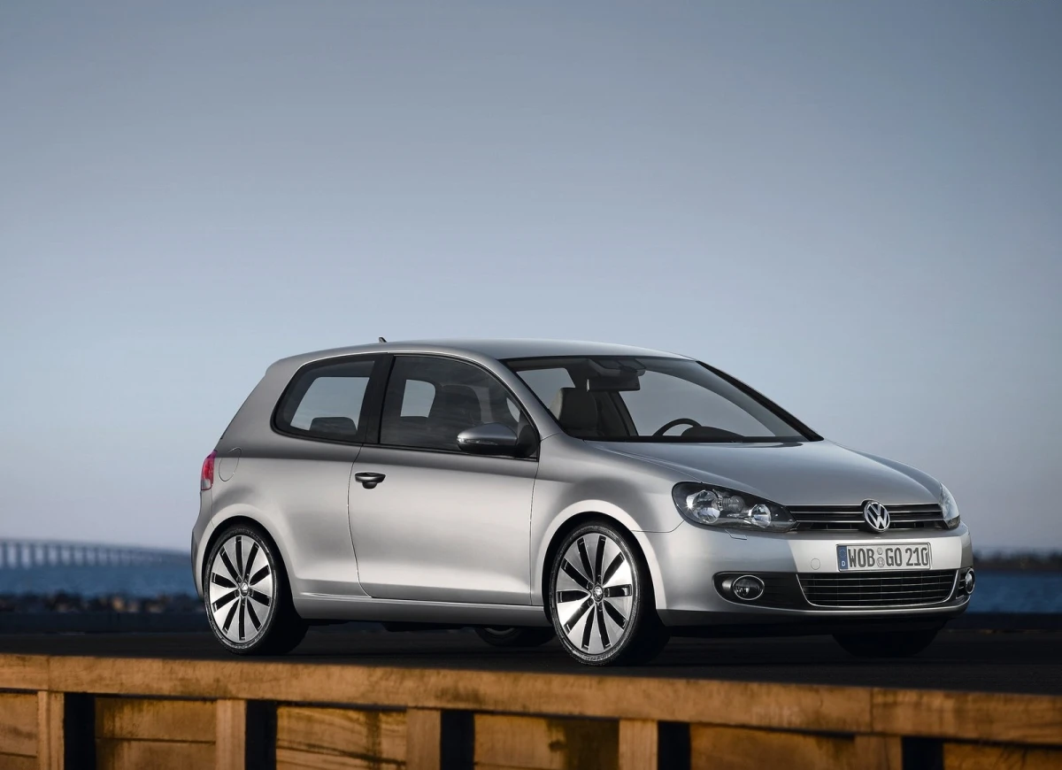 Останні покоління Volkswagen Golf порівняли як уживані автомобілі — найкращим варіантом несподівано виявився не найновіший