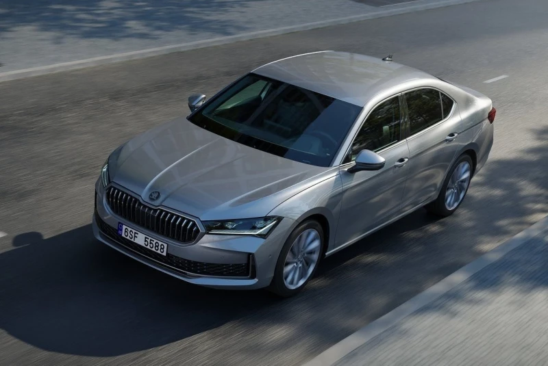 Skoda Superb IV: як подовжена MQB Evo та PHEV iV зробили флагман ще ближчим до українських реалій