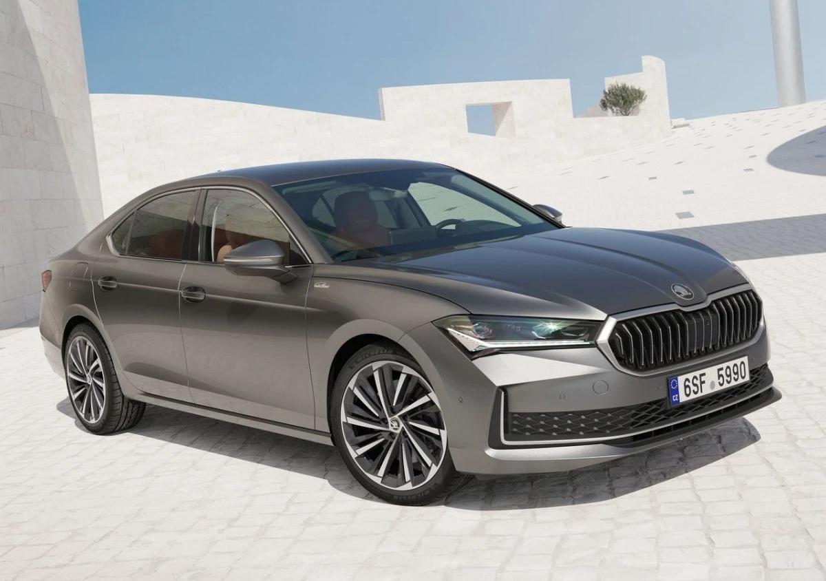 Недоліки та проблеми покоління Skoda Superb IV (подовжена MQB Evo, Hatch/Combi, PHEV iV) (2023–дотепер) — що варто знати при купівлі на ринку України