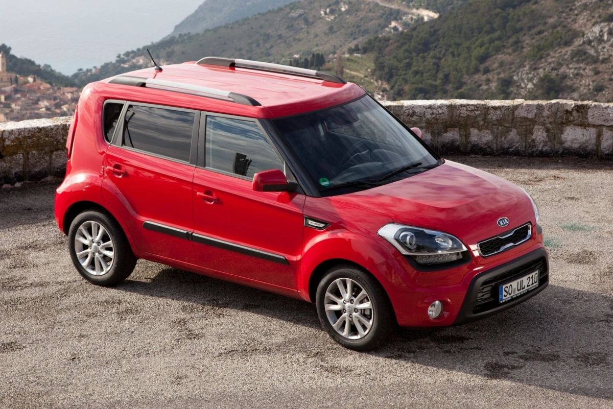 Технические характеристики поколения Kia Soul I (AM) (2009–2014) — двигатели, трансмиссии и размеры для рынка Украины