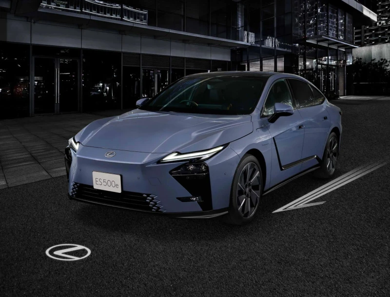 Lexus ES