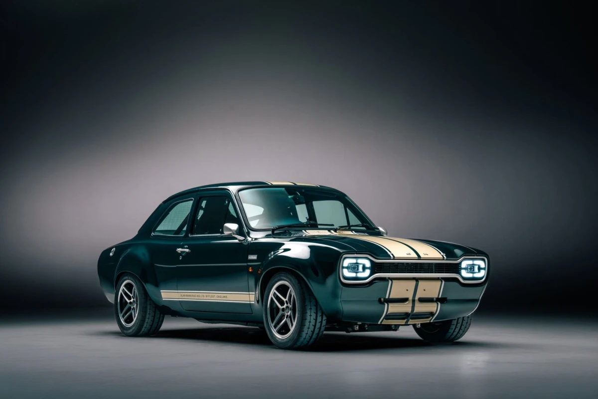Boreham Motorworks відродить Ford Escort RS у новому виконанні потужністю до 330 к. с.