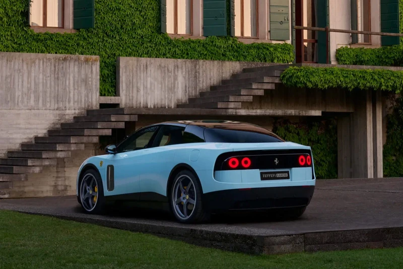 Ferrari Luce