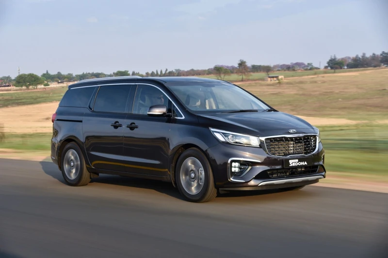 Kia Carnival III (YP) 2014–2020